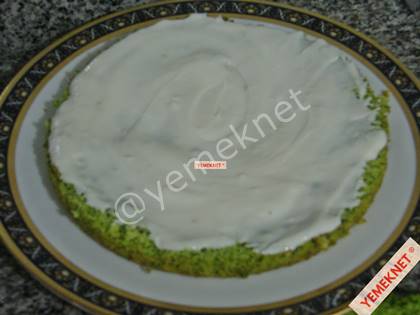 Ispanaklı Kivili Pasta